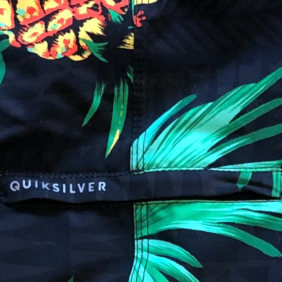 QUIKSILVER Eddie Aikau Board Shorts - Picture 5 of 15